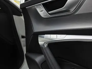 A7 Sportback 40 TDI quattro S Line Optik Schwarz