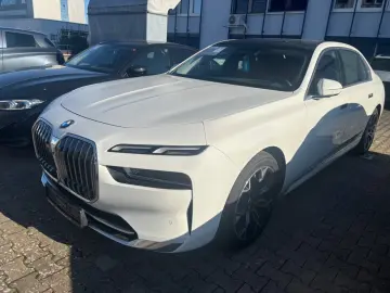 BMW 740 d xDrive Iconic Glow