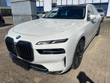 BMW 740 d xDrive Iconic Glow