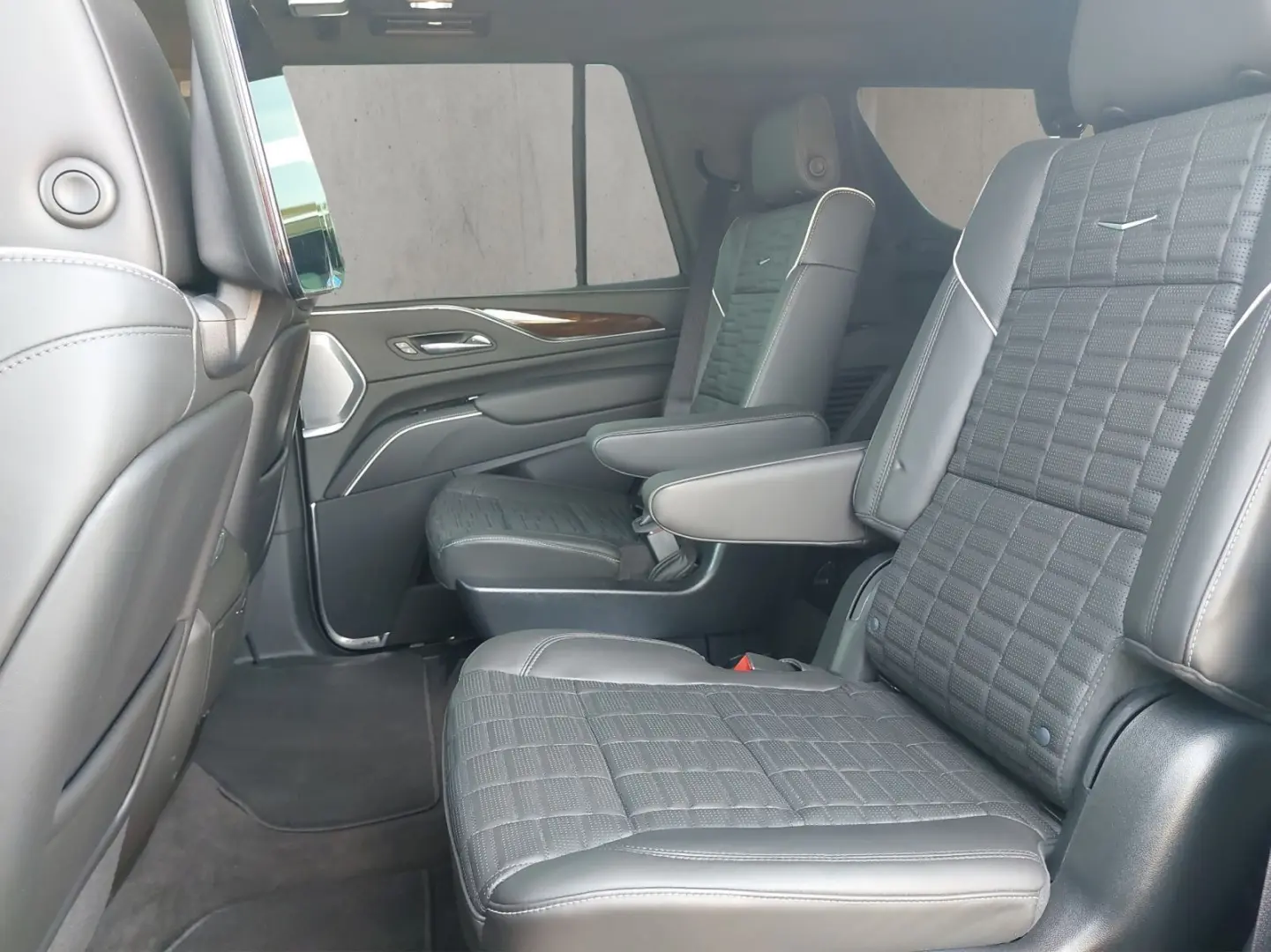 Cadillac Escalade 4WD Sport Platinum