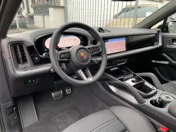Porsche Cayenne GTS Coupé |HUD|Matrice|ACC|AHK