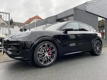 Porsche Cayenne GTS Coupé  HUD Matrice ACC AHK