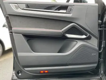 Porsche Cayenne GTS Coupé |HUD|Matrice|ACC|AHK