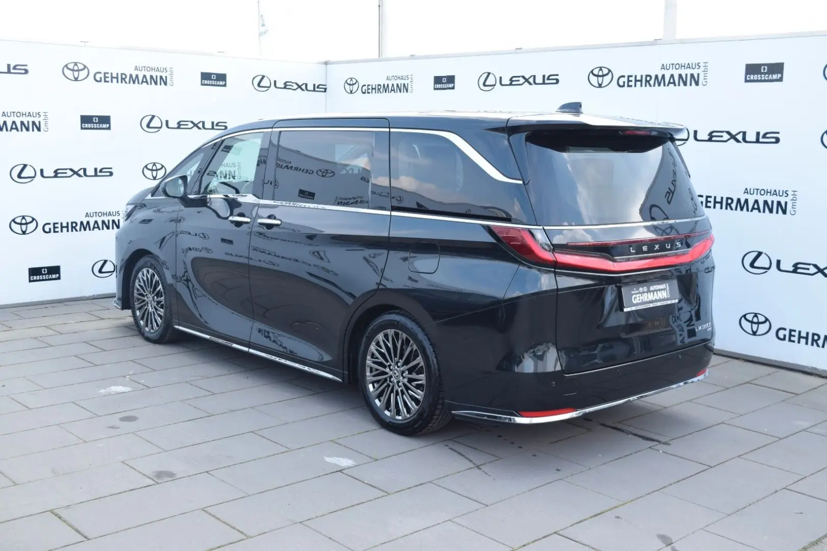 LM 350 h Luxury