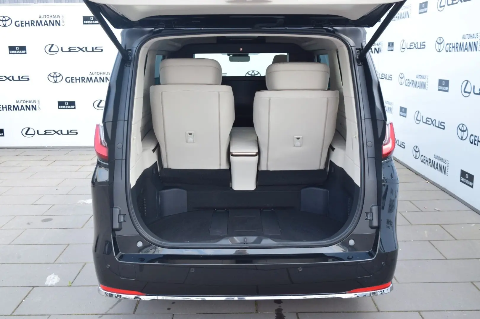 LM 350 h Luxury