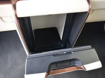 LM 350 h Luxury