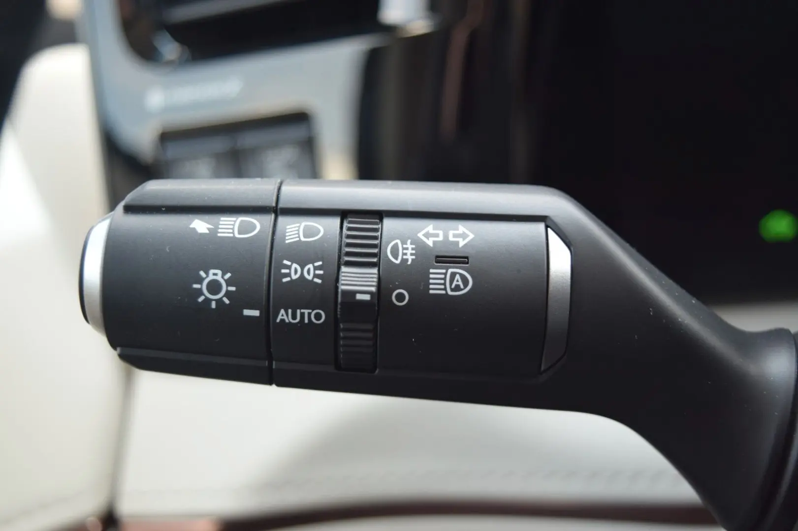 LM 350 h Luxury