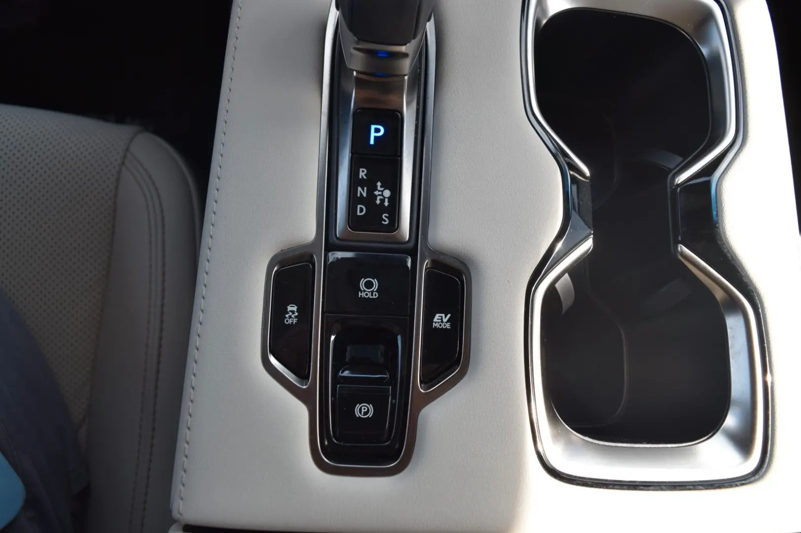 LM 350 h Luxury
