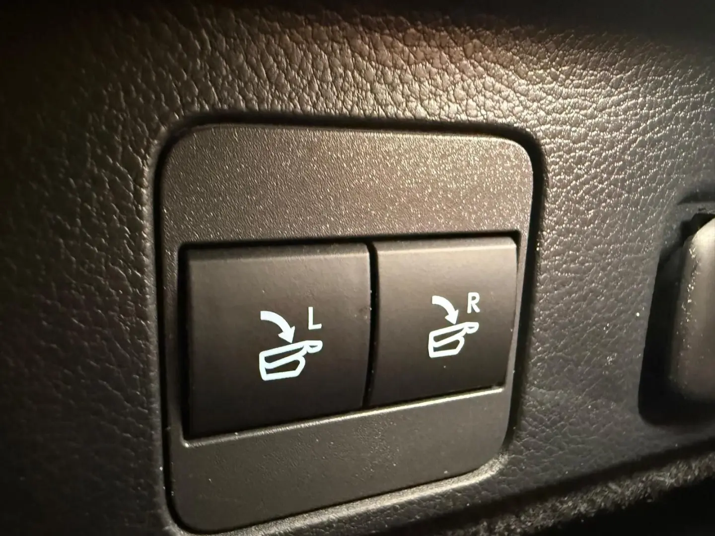 RX 350H - MATRIX LED-KAMERA-LEDER-NAVI.-44.890,-