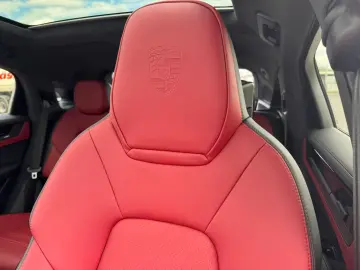 Porsche Cayenne GTS Coupé /MY2026 /Carbon