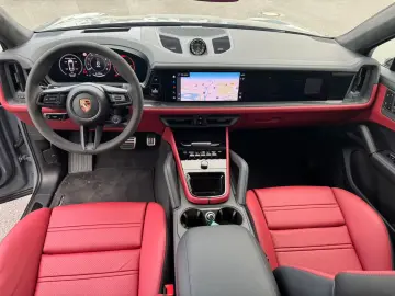 Porsche Cayenne GTS Coupé /MY2026 /Carbon