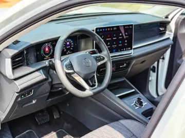 TAYRON Life Plug-in Hybrid 1.5 TSI 204CP DSG