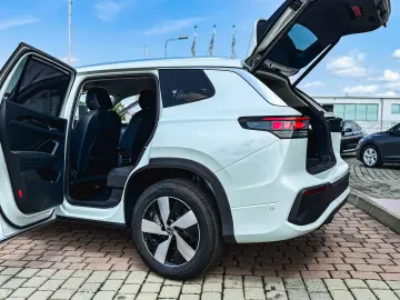 TAYRON Life Plug-in Hybrid 1.5 TSI 204CP DSG