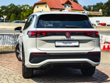 TAYRON Life Plug-in Hybrid 1.5 TSI 204CP DSG