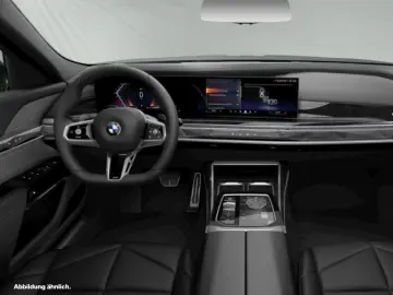 BMW 740d xDrive M Sport|SkyLounge|B&W|