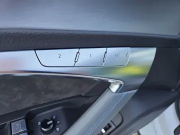 Audi RS6 Avant 4.0 TFSI quattro tiptronic *Matrix*