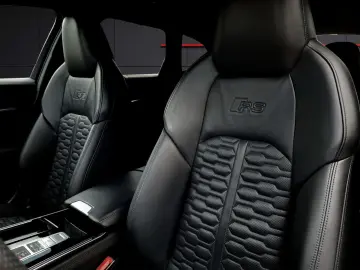 Audi RS6 Avant 4.0 TFSI qu. 360°|PANO|LASER|RS-