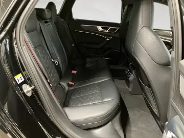 Audi RS 6 Avant QUATTRO 4.0TFSI 600PS.MATRIX.PANO.
