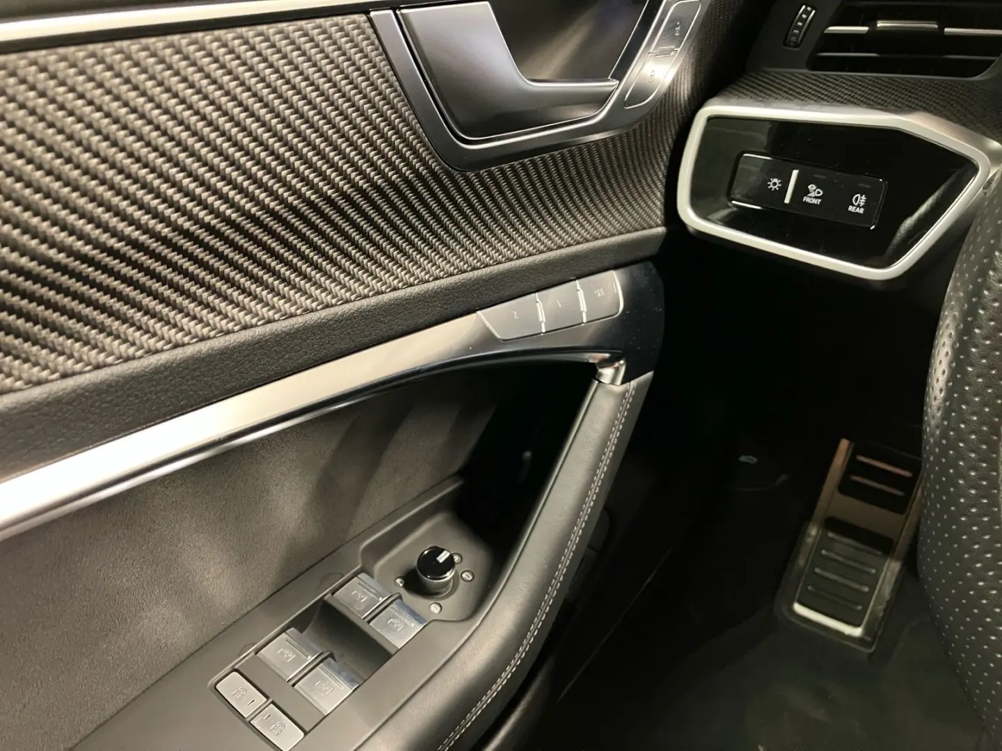 Audi RS 6 Avant QUATTRO 4.0TFSI 600PS.MATRIX.PANO.