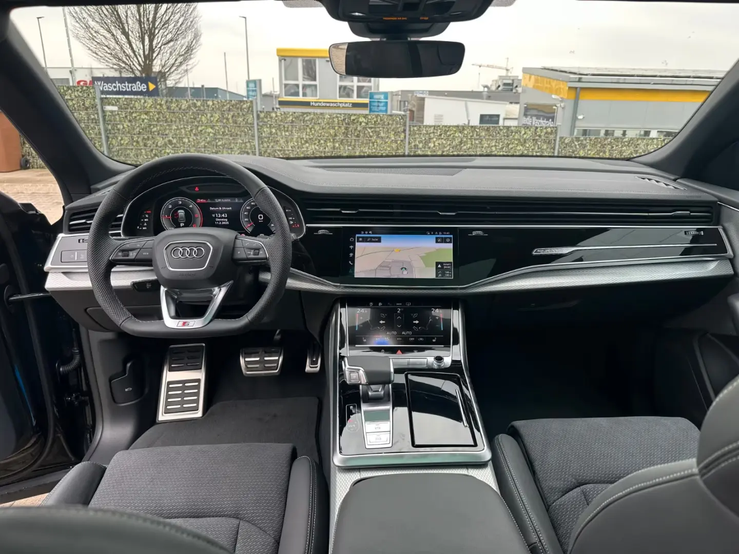 Audi Q8 50 TDI quattro/SLine/Pano
