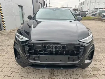 Audi Q8 50 TDI quattro/SLine/Pano