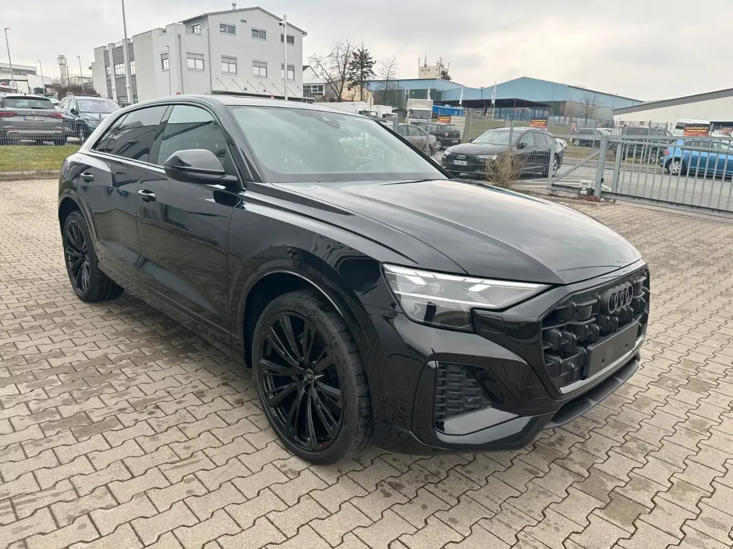 Audi Q8 50 TDI quattro/SLine/Pano