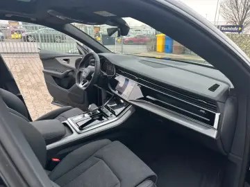Audi Q8 50 TDI quattro/SLine/Pano