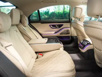 Mercedes-Benz Clasa S 450 4Matic AMG Line Long