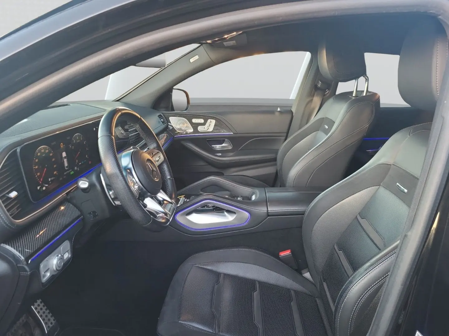 GLE 53 AMG Nightpaket Pano Burmester 22