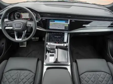 Audi Q8 45 TDI quattro S-Line PANORAMA