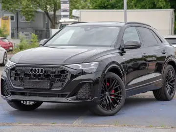 Audi Q8 45 TDI quattro S-Line PANORAMA