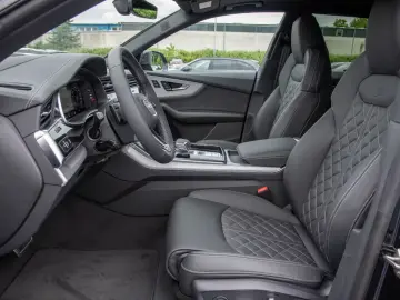 Audi Q8 45 TDI quattro S-Line PANORAMA