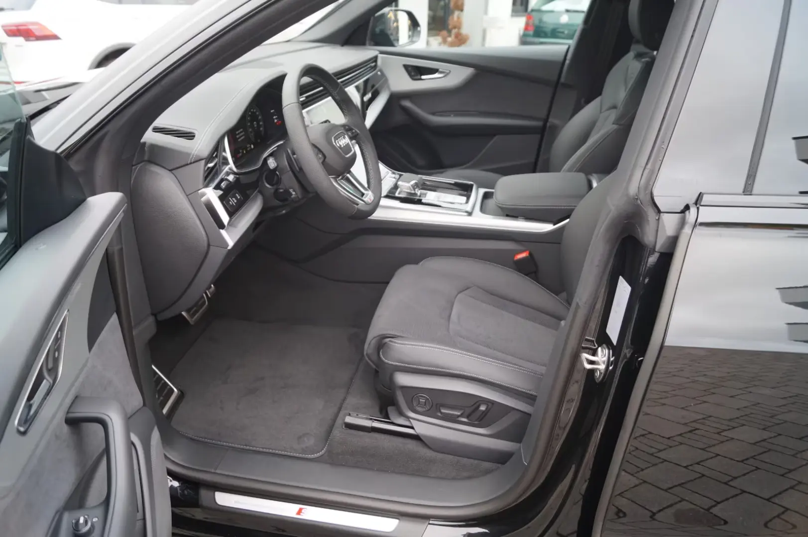 Audi Q8 50 TDI quattro *S line, MY25, Pano