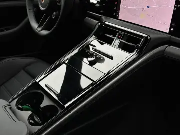 Panamera 4S E-Hybrid PANO 360° Soft-Close
