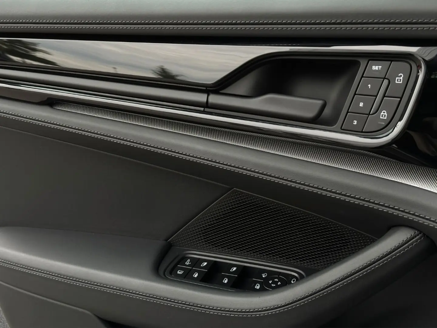 Panamera 4S E-Hybrid PANO 360° Soft-Close