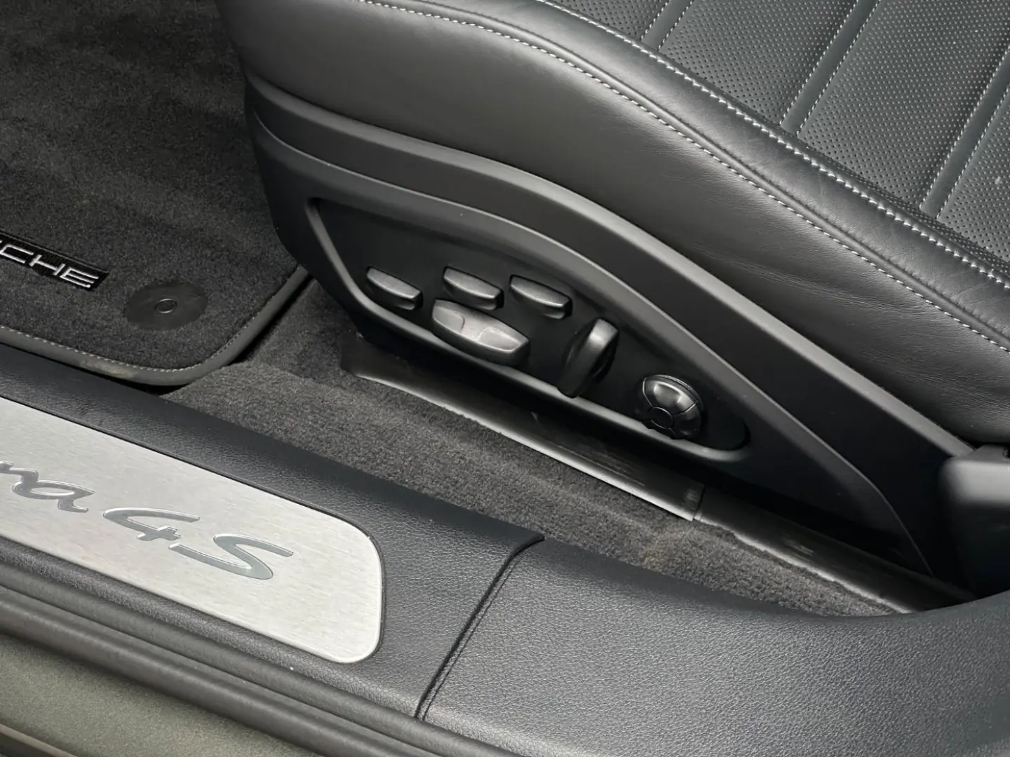 Panamera 4S E-Hybrid PANO 360° Soft-Close