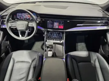 Audi Q8 50 TDI S Line Negru Pano Matrix Soft