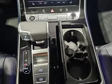 Audi Q8 50 TDI S Line Negru Pano Matrix Soft