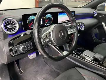 CLA 200 Coupe AMG LINE/AUT/NAVI/LEDER/LED/SPUR/