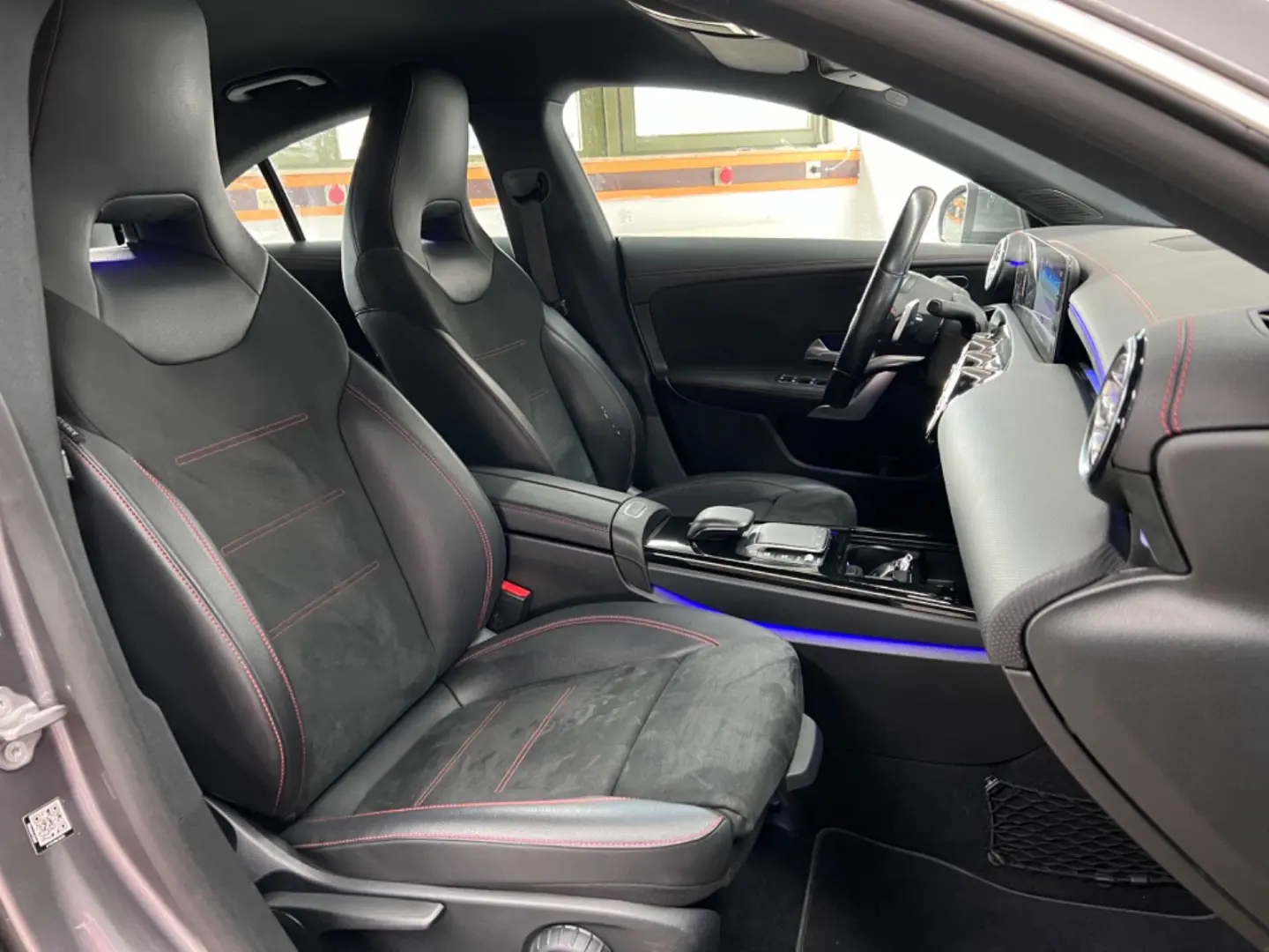 CLA 200 Coupe AMG LINE/AUT/NAVI/LEDER/LED/SPUR/