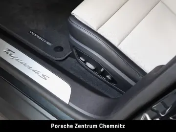Taycan 4S 4+1 Sitze;BOSE;ACC