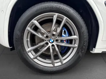 X3 xDrive 30e M-Sport HdUp DA PA ALed KomZu 19