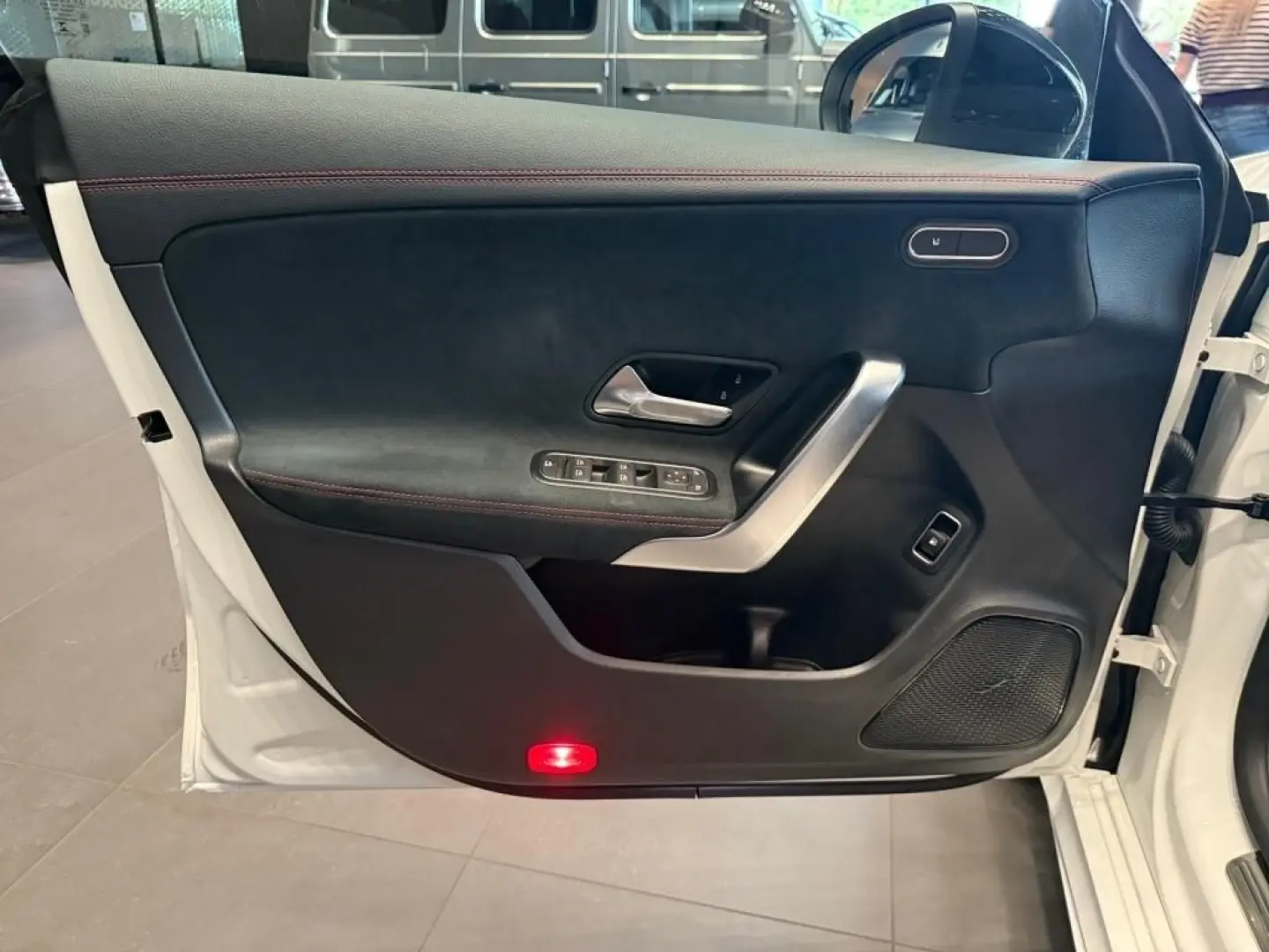 CLA 250 e AMG+NIGHT+KAMERA+AMBIENTE+SHZ+LED+COUP