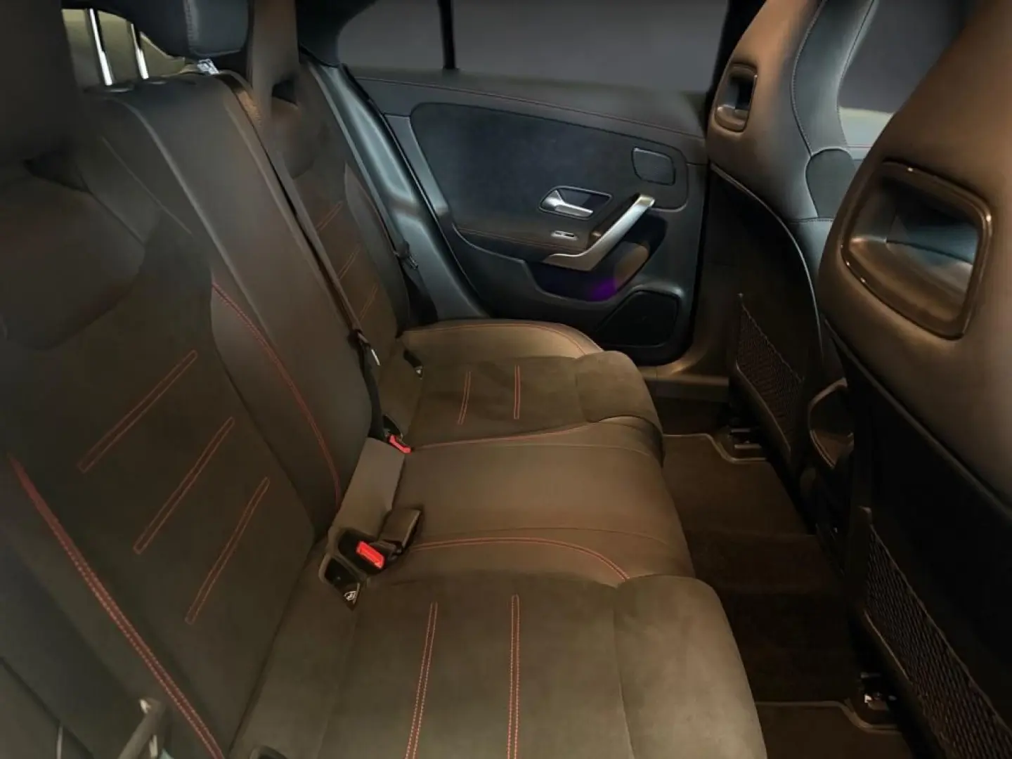 CLA 250 e AMG+NIGHT+KAMERA+AMBIENTE+SHZ+LED+COUP