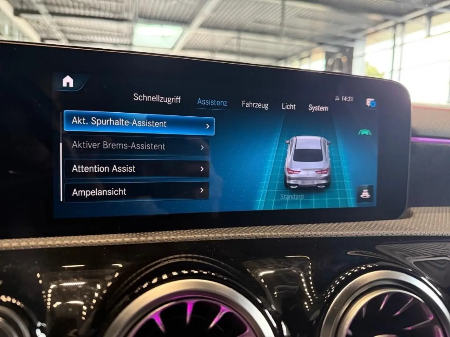 CLA 250 e AMG+NIGHT+KAMERA+AMBIENTE+SHZ+LED+COUP