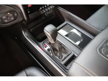 Ram 1500 5.7l V8 4x4 Laramie GT,LPG,22