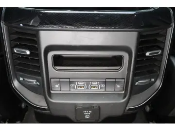 Ram 1500 5.7l V8 4x4 Laramie GT,LPG,22