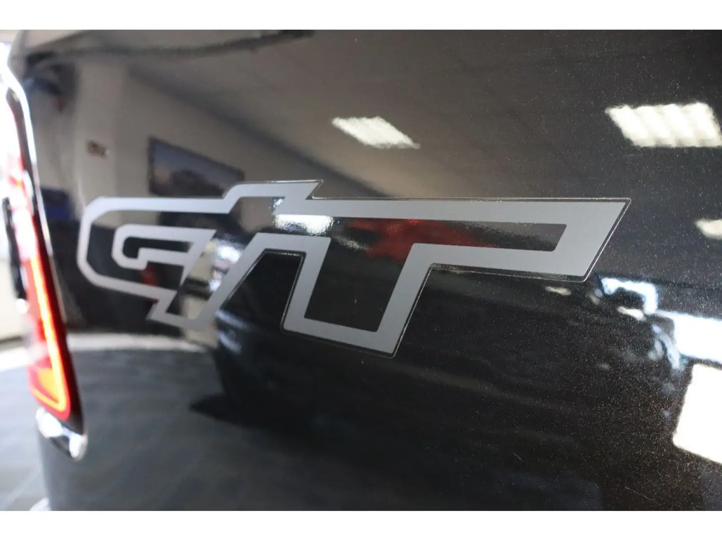 Ram 1500 5.7l V8 4x4 Laramie GT,LPG,22