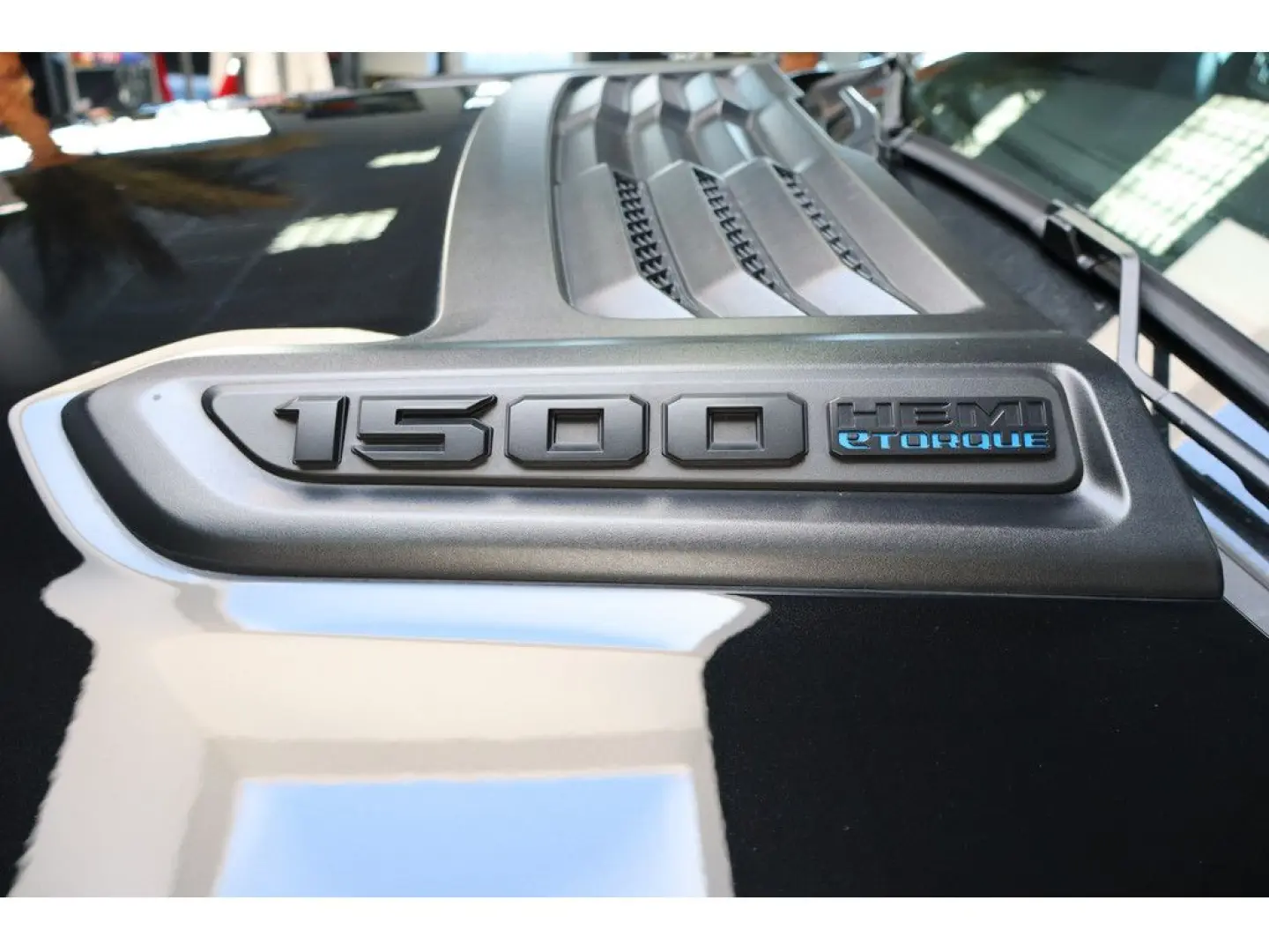 Ram 1500 5.7l V8 4x4 Laramie GT,LPG,22