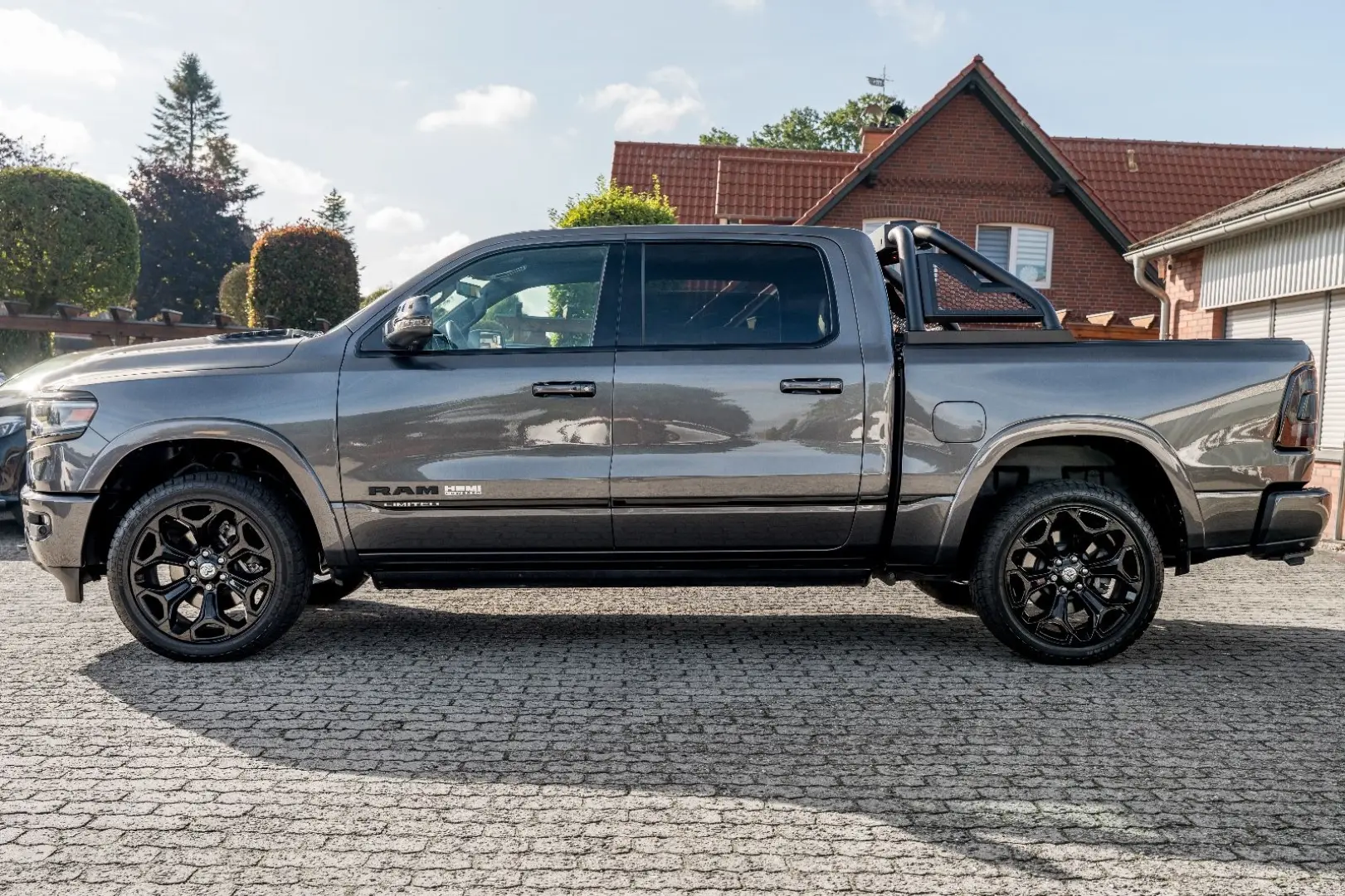 RAM 5.7 Limited/Pano/360*Prins/LUFT/HUD/DIC-TACH